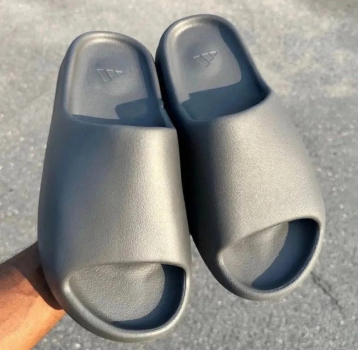 Adidas Yeezy Slide Granite ID4132