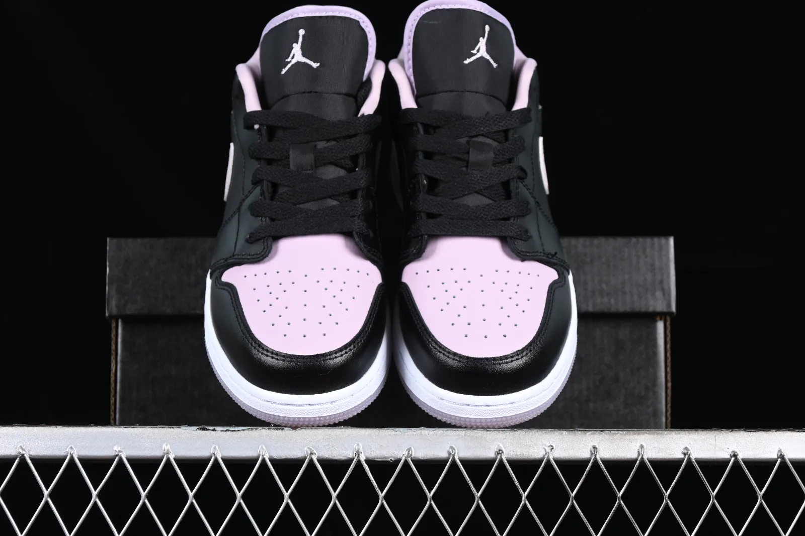 Air Jordan 1 Low SE GS Black Iced Lilac White DV1333-051