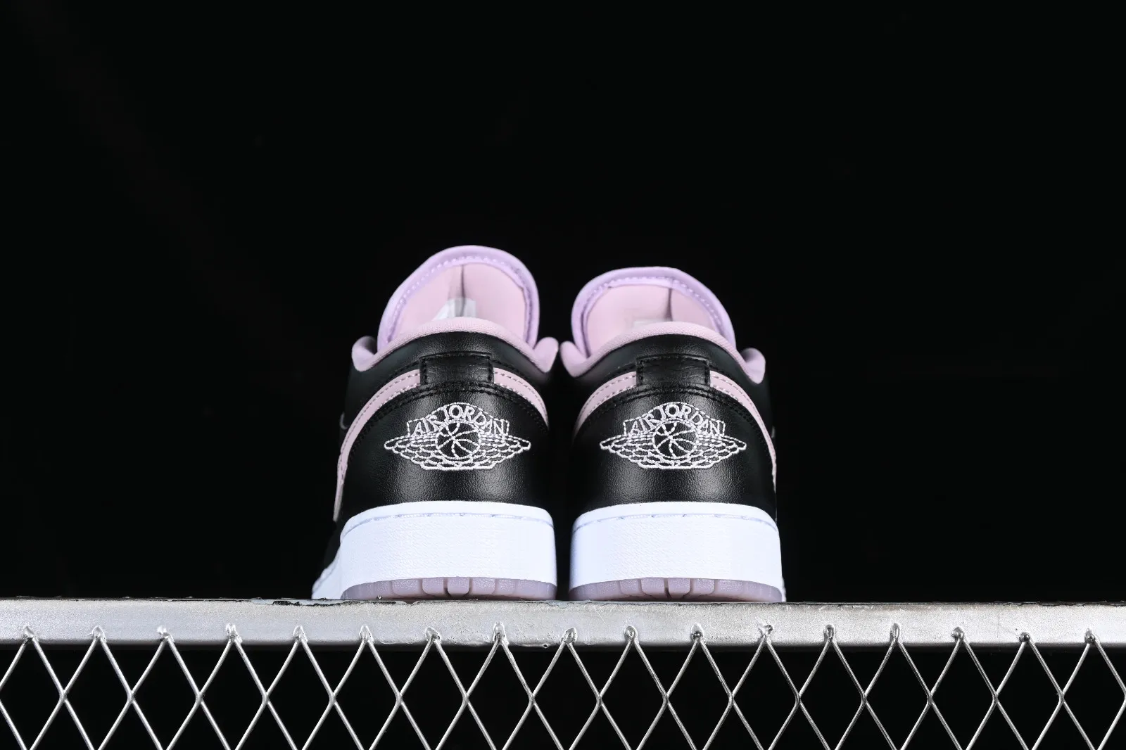 Air Jordan 1 Low SE GS Black Iced Lilac White DV1333-051