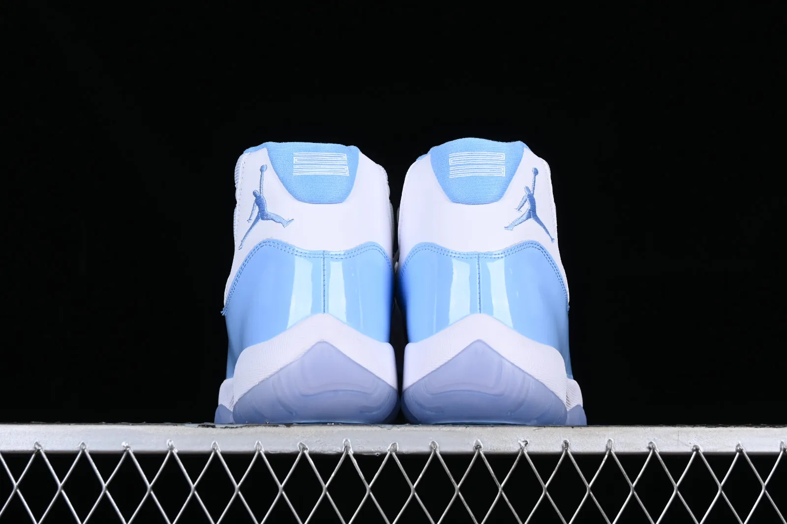 Air Jordan 11 UNC University Blue White CT8012-141