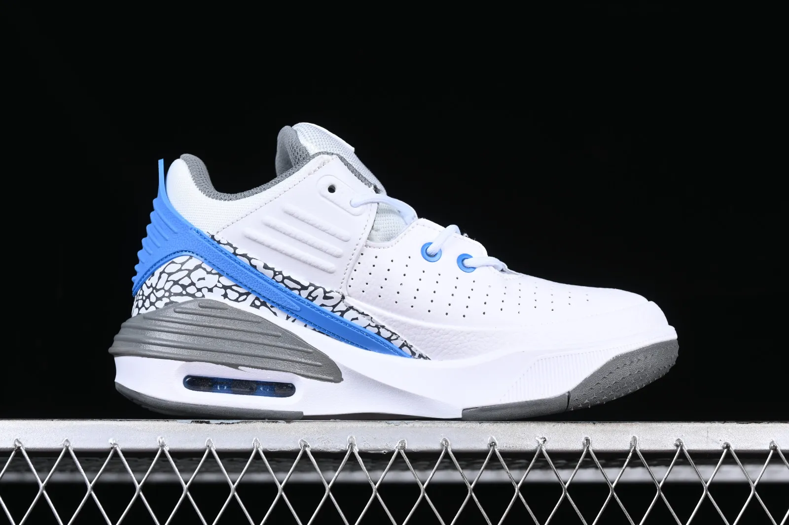 Air Jordan Max Aura 5 White Blue Grey DZ4353-145