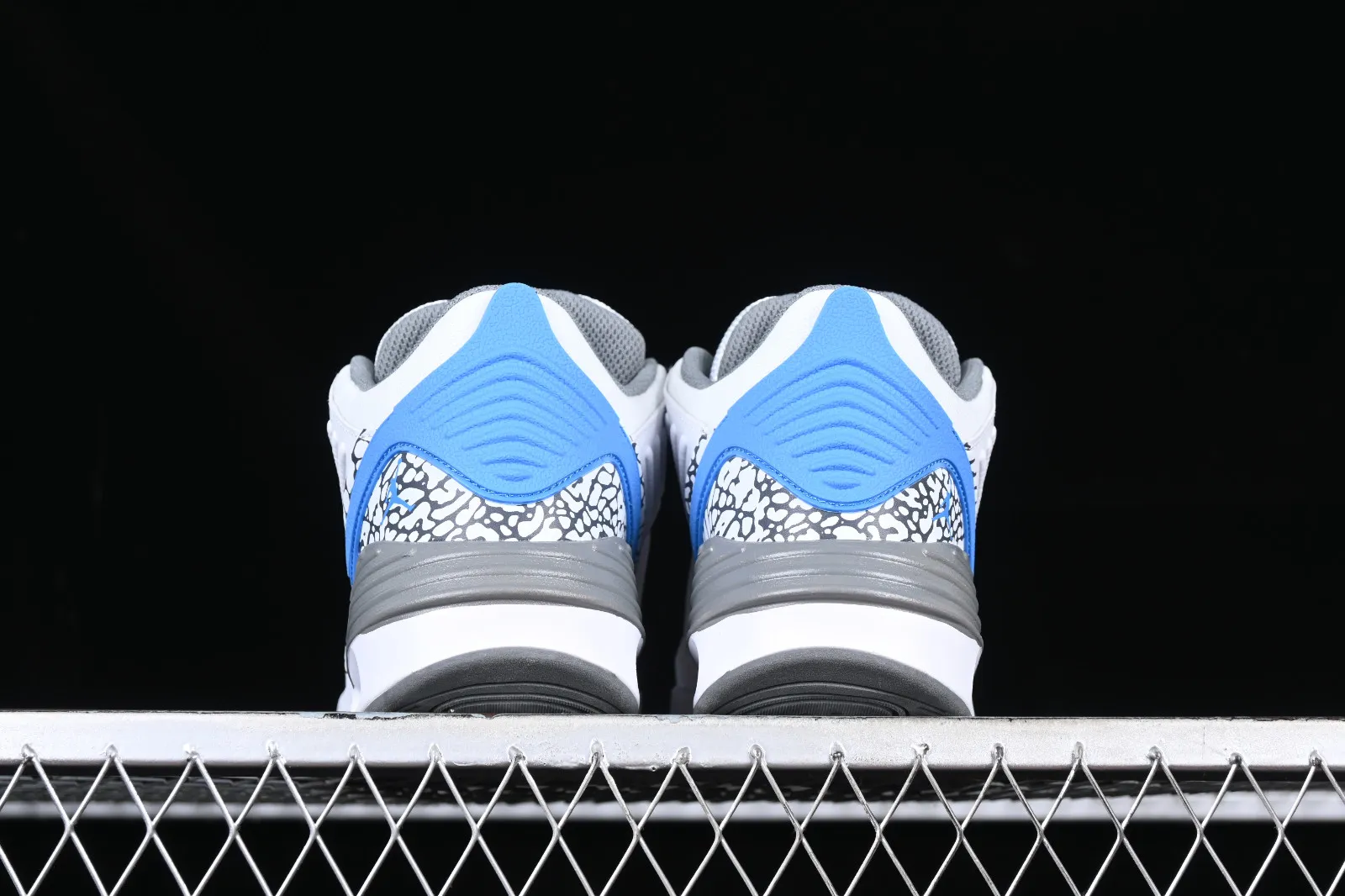 Air Jordan Max Aura 5 White Blue Grey DZ4353-145