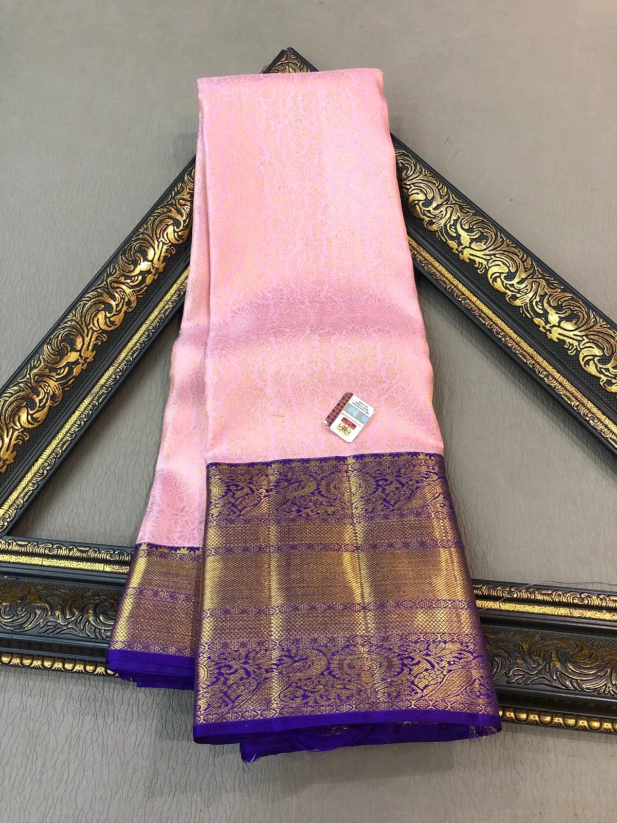 Anandamalika , Exclusive Pure Kanjeevaram Handloom Brocade Silk Saree for Women -SACHI001KSC