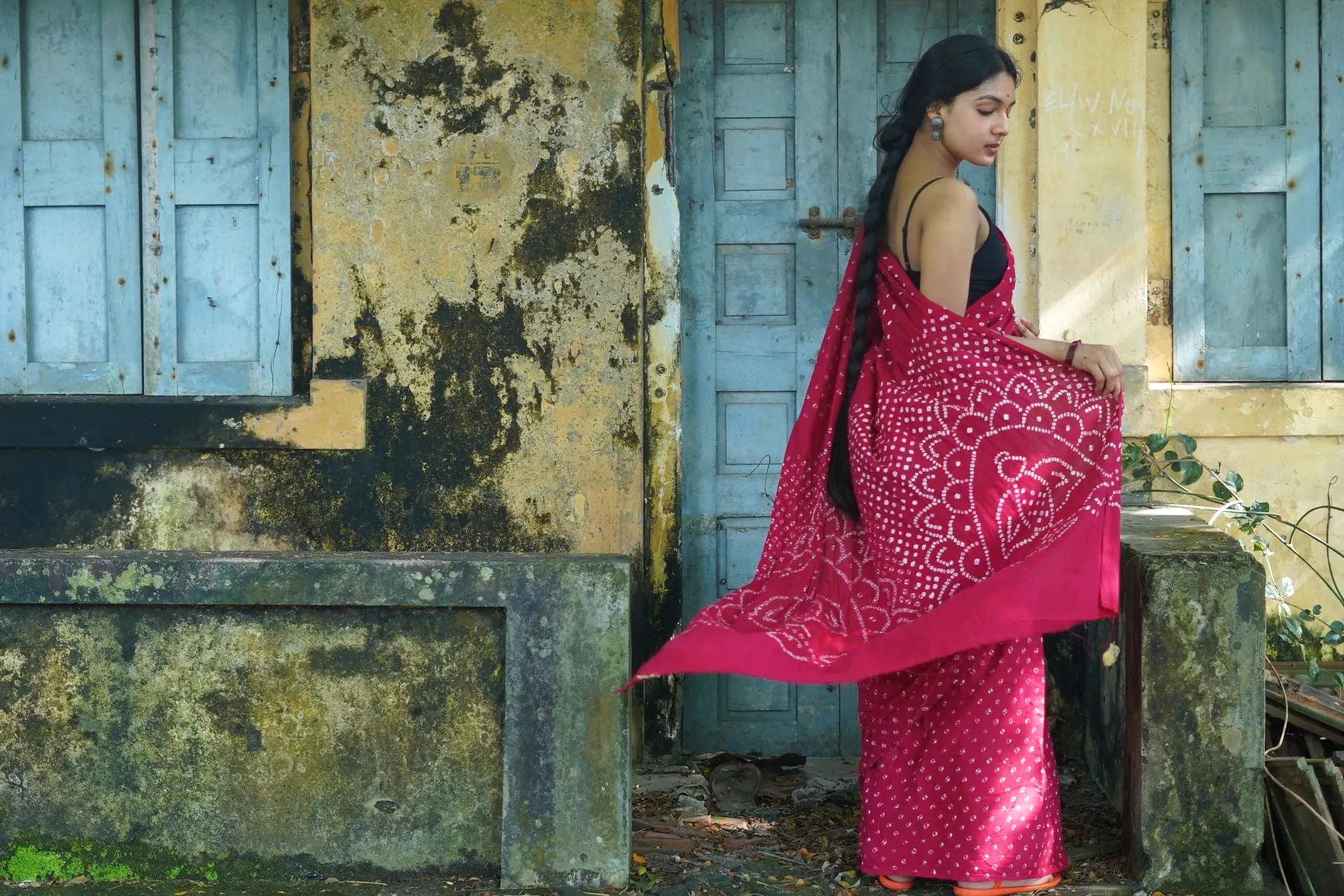 Boond - Bandhani red cotton Bandhani cotton saree