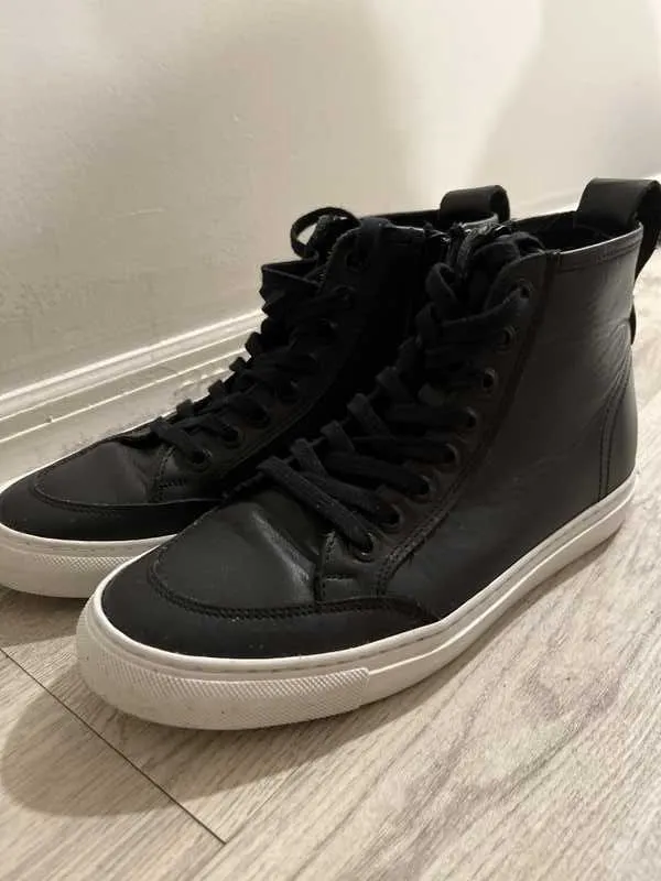 BRAGGING BLACK LEATHER - SM REBOOTED