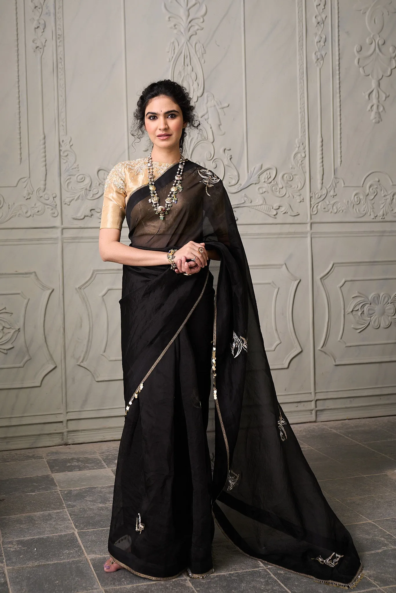 Charvi Saree- Black