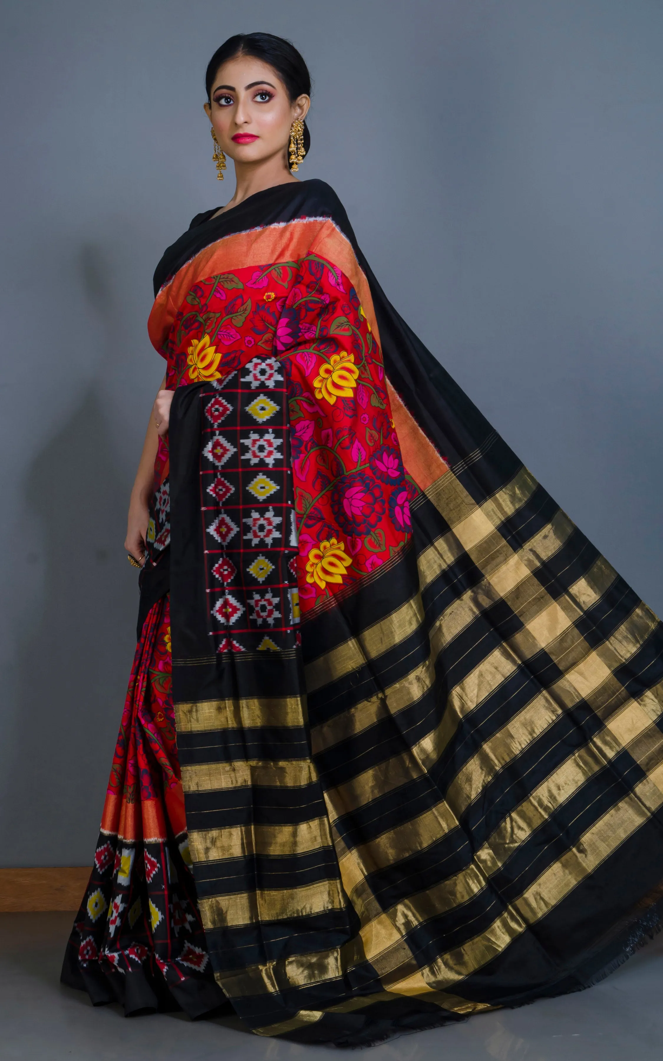 Mahapar Ikkat Pochampally Silk Saree in Red, Black and Multicolored