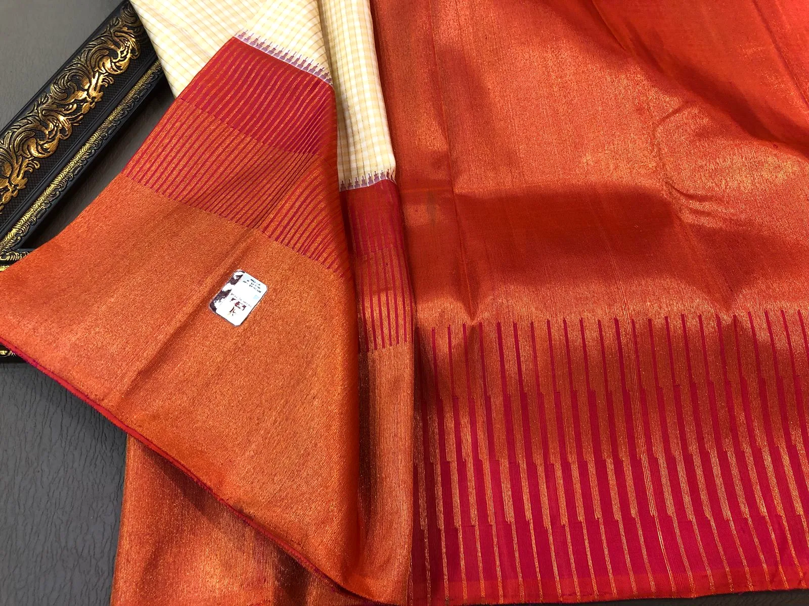 Nayantara , exclusive Pure Kanjeevaram Handloom Brocade Silk Saree with One Side Long Temple Border -SACHI001KSD