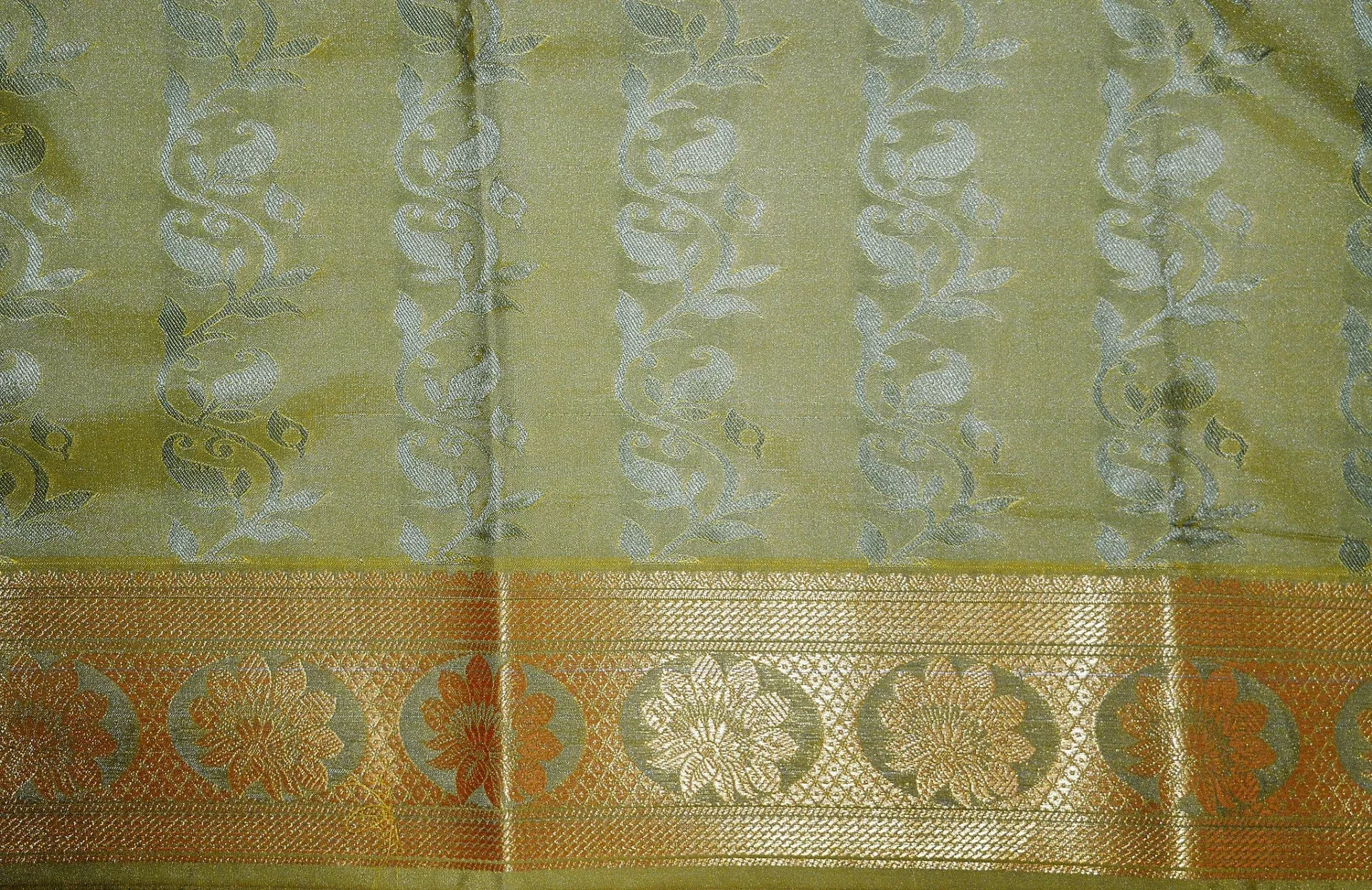 Pleasing Green  & Gold  Kanchipuram Silk Saree