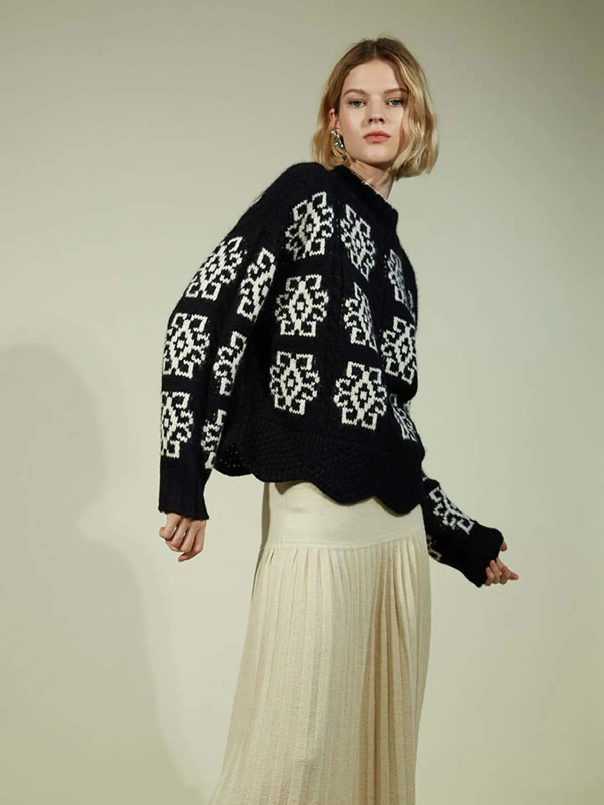 Sienna Sweater - Black/Ivory