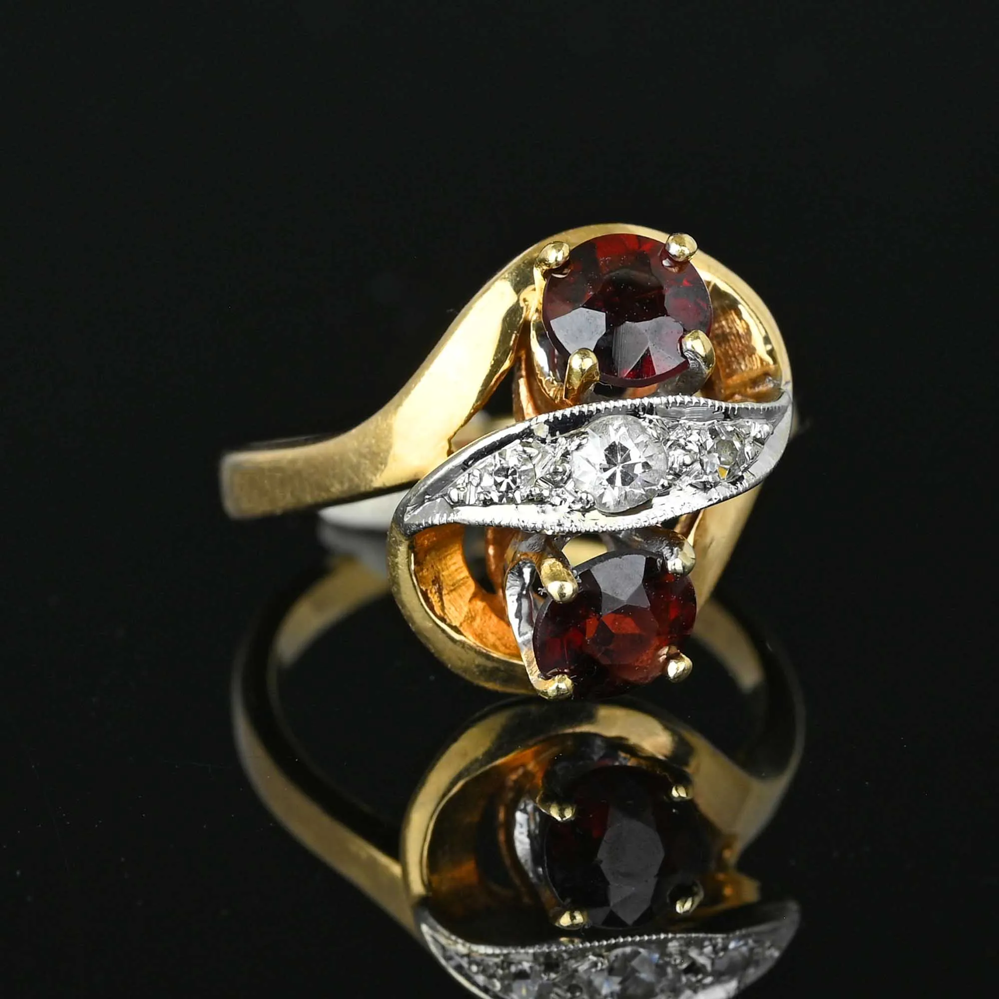 Vintage 14K Gold Garnet Diamond Toi et Moi Ring