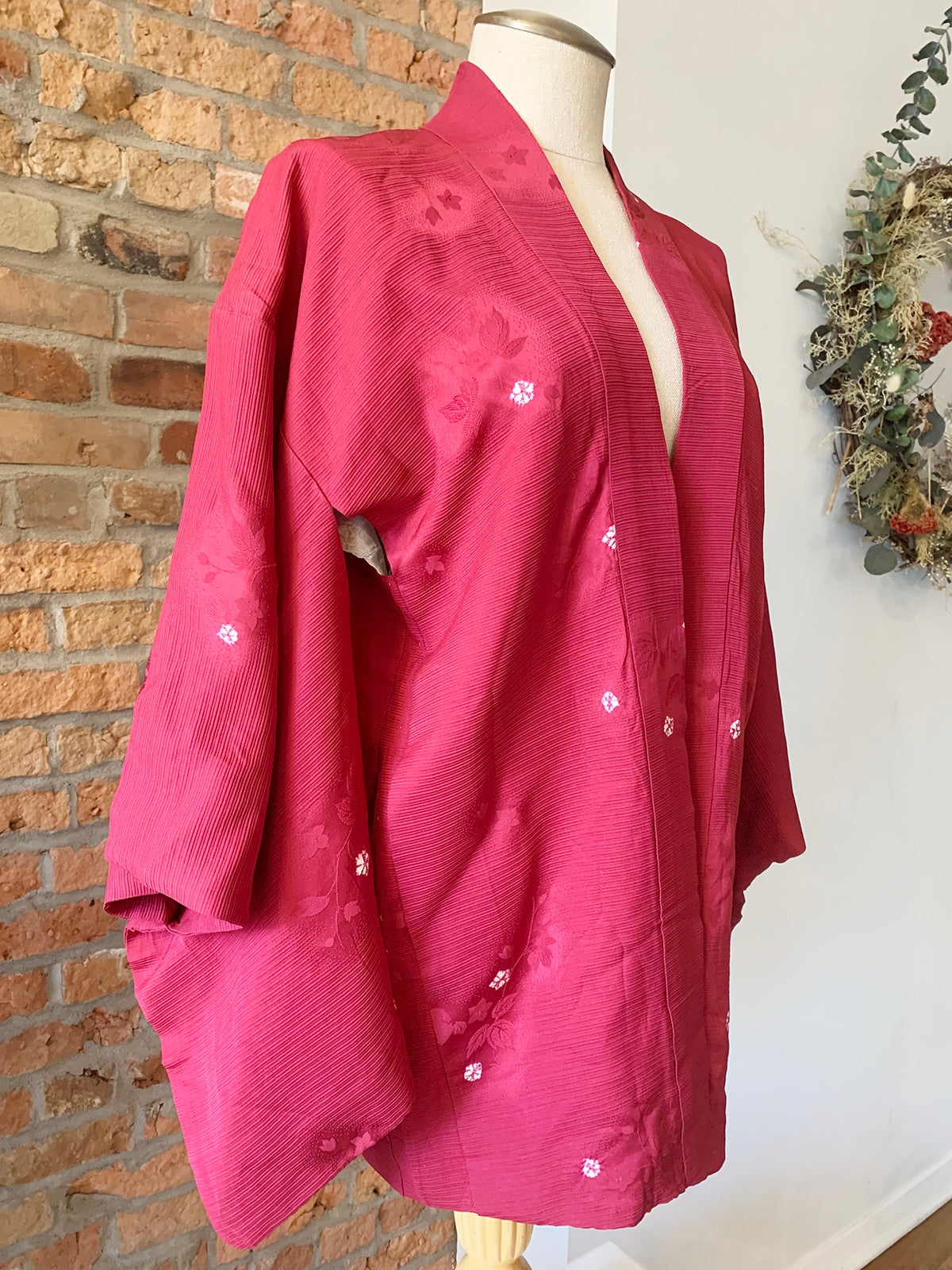 Vintage Haori/Kimono Fuchsia leaves 1970s