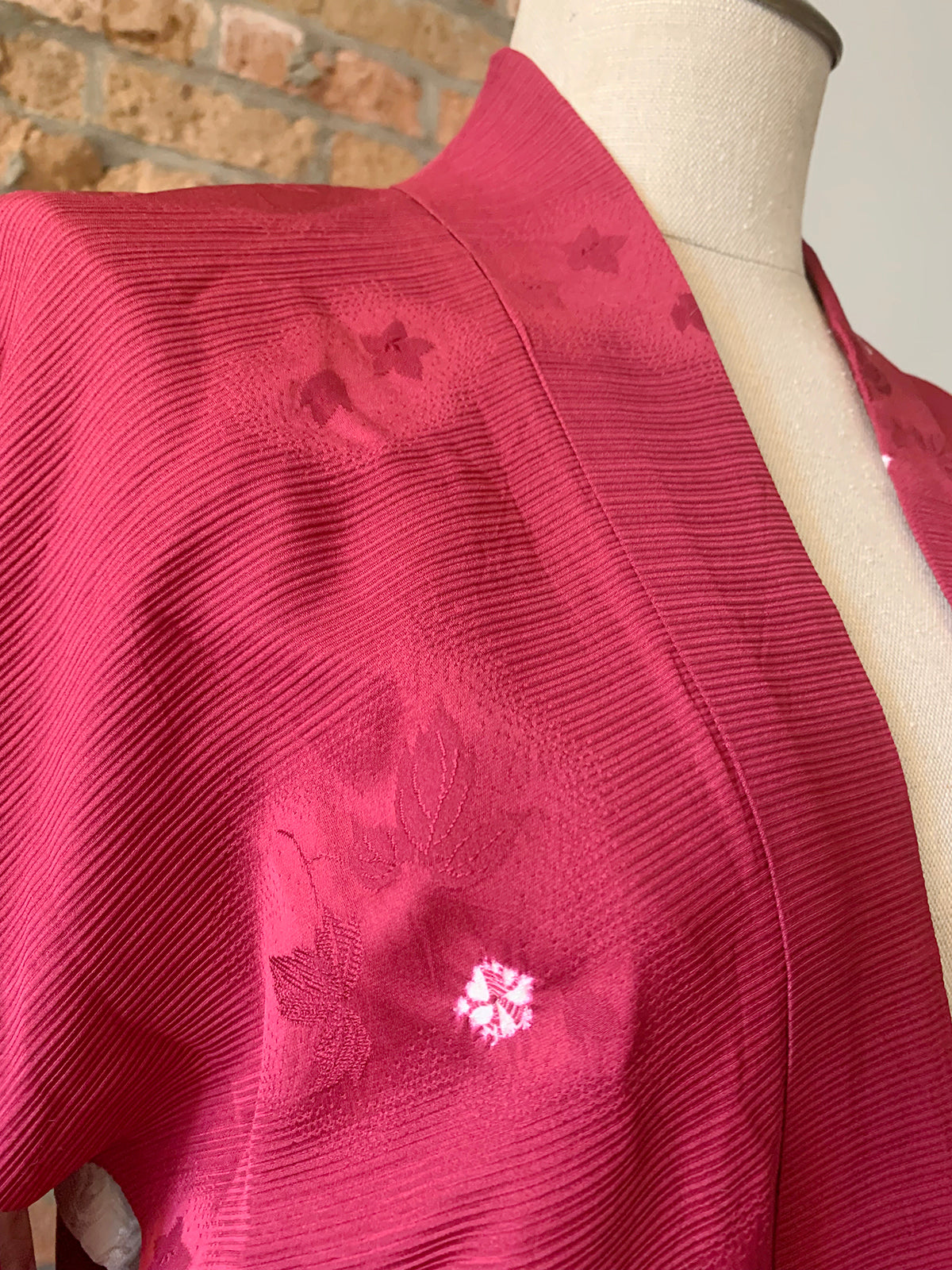 Vintage Haori/Kimono Fuchsia leaves 1970s